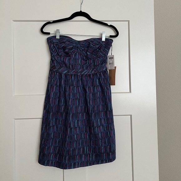 Vans Dress -  Strapless - NWT - Picture 1 of 7